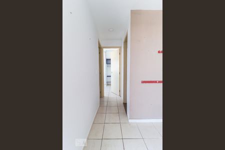 Corredor de apartamento para alugar com 2 quartos, 55m² em Jacarepaguá, Rio de Janeiro