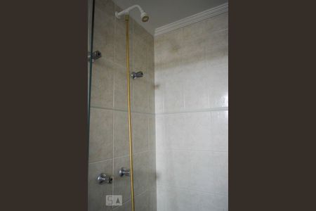 Apartamento para alugar com 160m², 4 quartos e 4 vagas Apartamento para alugar com 160m², 4 quartos e 4 vagasChuveiro da Suíte 1