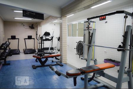 Apartamento para alugar com 160m², 4 quartos e 4 vagas Apartamento para alugar com 160m², 4 quartos e 4 vagasÁrea comum - Academia