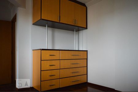 Quarto - Suíte 1 de apartamento para alugar com 4 quartos, 160m² em Vila Osasco, Osasco