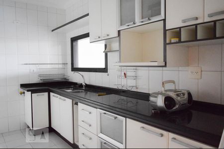 Apartamento para alugar com 160m², 4 quartos e 4 vagas Apartamento para alugar com 160m², 4 quartos e 4 vagasCozinha