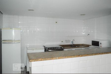 Apartamento para alugar com 160m², 4 quartos e 4 vagas Apartamento para alugar com 160m², 4 quartos e 4 vagasÁrea comum - Salão de festas