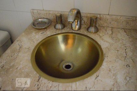 Apartamento para alugar com 160m², 4 quartos e 4 vagas Apartamento para alugar com 160m², 4 quartos e 4 vagasPia do Lavabo