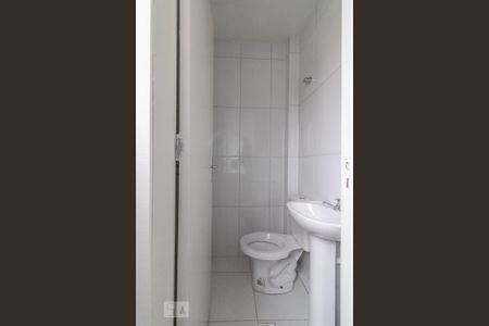 Apartamento para alugar com 67m², 3 quartos e sem vaga Apartamento para alugar com 67m², 3 quartos e sem vagaBanheiro de serviço