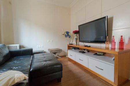 Sala de TV de casa de condomínio para alugar com 4 quartos, 350m² em Loteamento Alphaville Campinas, Campinas