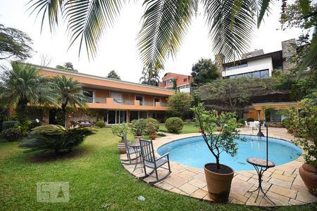Piscina de casa para alugar com 5 quartos, 890m² em Jardim Guedala, São Paulo