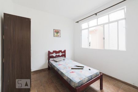 Casa à venda com 150m², 4 quartos e 3 vagas Casa à venda com 150m², 4 quartos e 3 vagasQuarto de Serviço