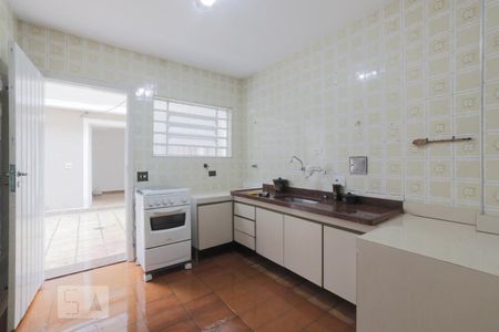 Casa à venda com 150m², 4 quartos e 3 vagas Casa à venda com 150m², 4 quartos e 3 vagasCozinha