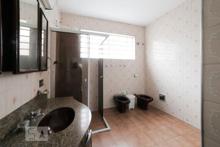 Banheiro de casa à venda com 4 quartos, 150m² em Campo Belo, São Paulo