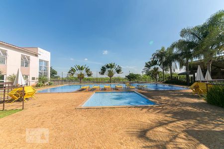 Apartamento à venda com 86m², 3 quartos e 2 vagas Apartamento à venda com 86m², 3 quartos e 2 vagasÁrea comum - Piscina