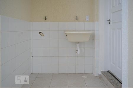Área de Serviço de casa para alugar com 2 quartos, 123m² em Jardim Ester, São Paulo