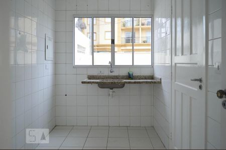 Cozinha de casa para alugar com 2 quartos, 123m² em Jardim Ester, São Paulo