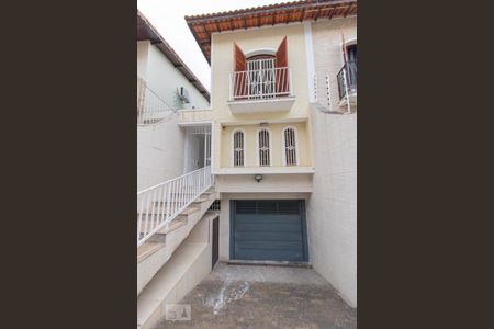Casa à venda com 193m², 3 quartos e 2 vagasFachada