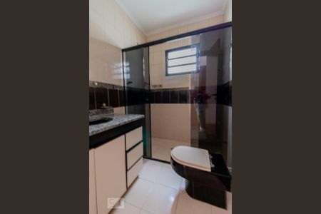 Casa à venda com 193m², 3 quartos e 2 vagasBanheiro da Suíte 