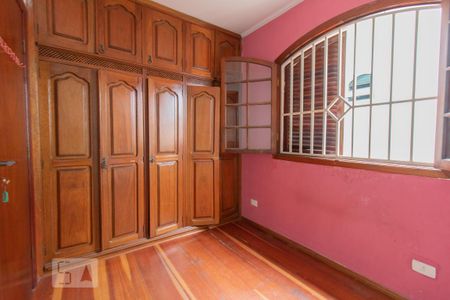 Casa à venda com 193m², 3 quartos e 2 vagasQuarto 3