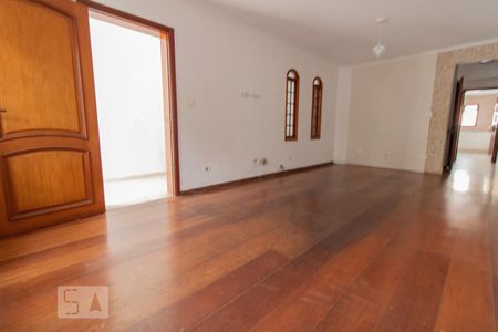 Sala de casa à venda com 3 quartos, 193m² em Vila Mazzei, São Paulo