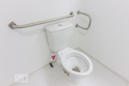 Banheiro de apartamento à venda com 1 quarto, 40m² em Jardim Peri, São Paulo