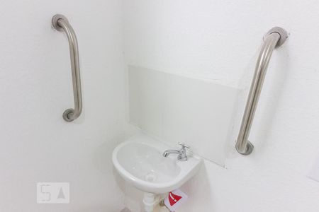 Banheiro de apartamento à venda com 1 quarto, 40m² em Jardim Peri, São Paulo