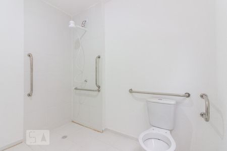 Banheiro de apartamento à venda com 1 quarto, 40m² em Jardim Peri, São Paulo