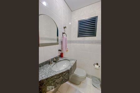 Apartamento para alugar com 130m², 3 quartos e 3 vagas Apartamento para alugar com 130m², 3 quartos e 3 vagasLavabo