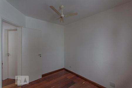 Casa à venda com 200m², 4 quartos e 3 vagasQuarto 2