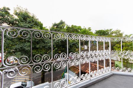 Casa à venda com 200m², 4 quartos e 3 vagasSuíte _ Varanda