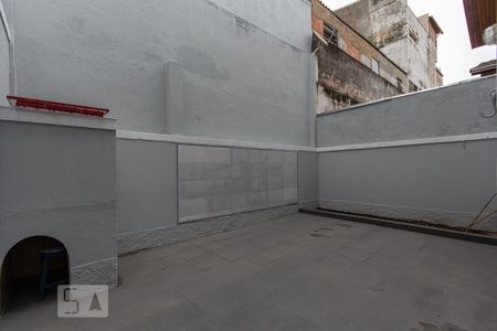 Casa à venda com 200m², 4 quartos e 3 vagasQuintal
