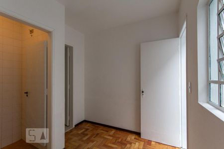 Casa à venda com 200m², 4 quartos e 3 vagasQuarto de Serviço