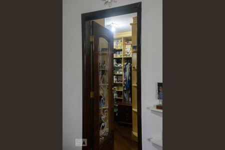 Casa à venda com 300m², 4 quartos e 3 vagasCLOSET QUARTO 1