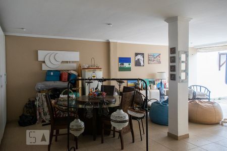 Casa à venda com 300m², 4 quartos e 3 vagasQUINTAL