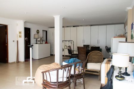 Casa à venda com 300m², 4 quartos e 3 vagasQUINTAL