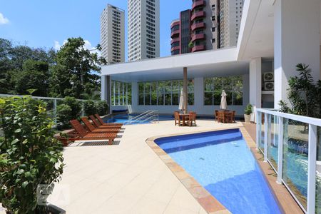 Apartamento para alugar com 71m², 2 quartos e 2 vagaspiscina