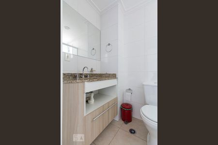 Banheiro Social de apartamento para alugar com 2 quartos, 68m² em Saúde, São Paulo