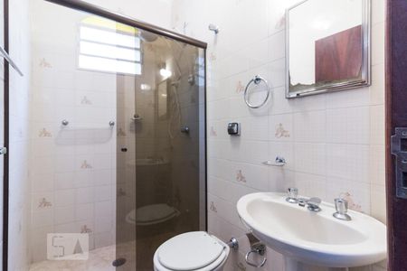 Banheiro de casa para alugar com 3 quartos, 130m² em Jardim Picolo, São Paulo