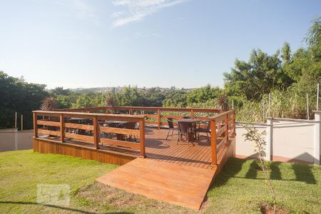 Apartamento para alugar com 48m², 2 quartos e 1 vaga Apartamento para alugar com 48m², 2 quartos e 1 vagaDependências do condomínio - deck