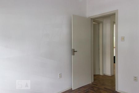 Quarto 1 de apartamento para alugar com 2 quartos, 94m² em Azenha, Porto Alegre