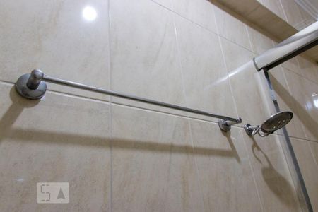 Detalhe Banheiro de apartamento para alugar com 2 quartos, 94m² em Azenha, Porto Alegre