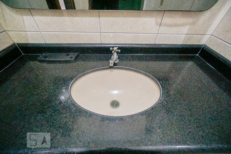 Casa à venda com 120m², 3 quartos e 2 vagas Casa à venda com 120m², 3 quartos e 2 vagasDetalhe banheiro