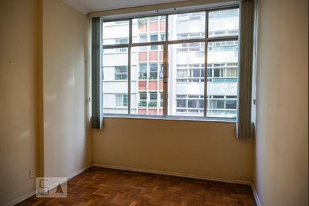 Quarto 1 de apartamento à venda com 3 quartos, 113m² em Leme, Rio de Janeiro