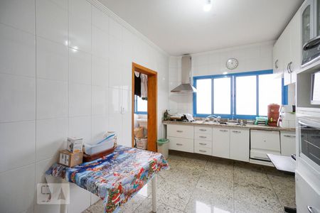 Apartamento à venda com 160m², 3 quartos e 3 vagas Apartamento à venda com 160m², 3 quartos e 3 vagasCozinha