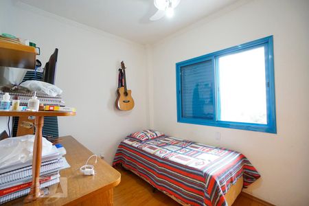 Apartamento à venda com 160m², 3 quartos e 3 vagas Apartamento à venda com 160m², 3 quartos e 3 vagasQuarto 2 suíte