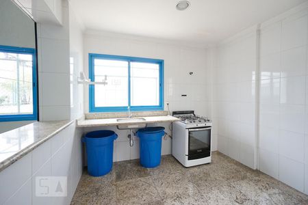 Apartamento à venda com 160m², 3 quartos e 3 vagas Apartamento à venda com 160m², 3 quartos e 3 vagasCopa salão de festas