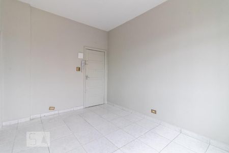 Sala e cozinha de apartamento para alugar com 1 quarto, 35m² em Centro, Curitiba