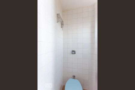 Apartamento para alugar com 116m², 3 quartos e 2 vagas Apartamento para alugar com 116m², 3 quartos e 2 vagasBanheiro de Serviço