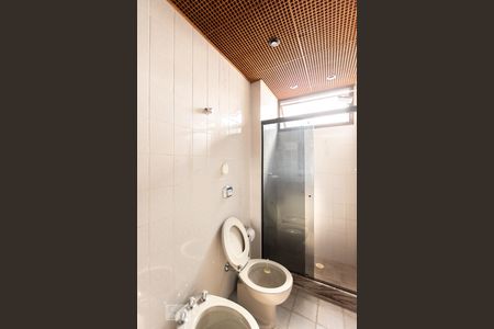 Banheiro da Suite  de apartamento para alugar com 3 quartos, 116m² em Maracanã, Rio de Janeiro