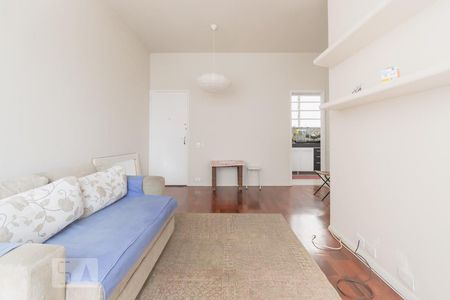 Sala de apartamento para alugar com 2 quartos, 70m² em Laranjeiras, Rio de Janeiro
