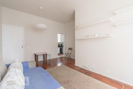 Sala de apartamento para alugar com 2 quartos, 70m² em Laranjeiras, Rio de Janeiro