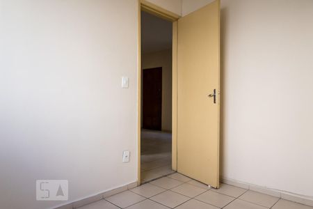 Quarto 2 de apartamento para alugar com 2 quartos, 49m² em Itapoã, Belo Horizonte