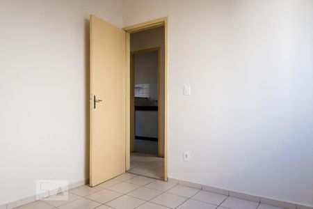 Quarto 1 de apartamento para alugar com 2 quartos, 49m² em Itapoã, Belo Horizonte