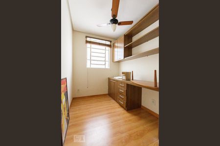 Escritório de apartamento à venda com 3 quartos, 100m² em Floresta, Porto Alegre